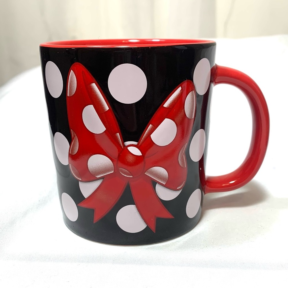 Minnie Mouse inspired Disney coffee mug black, red & white polka dots & bow